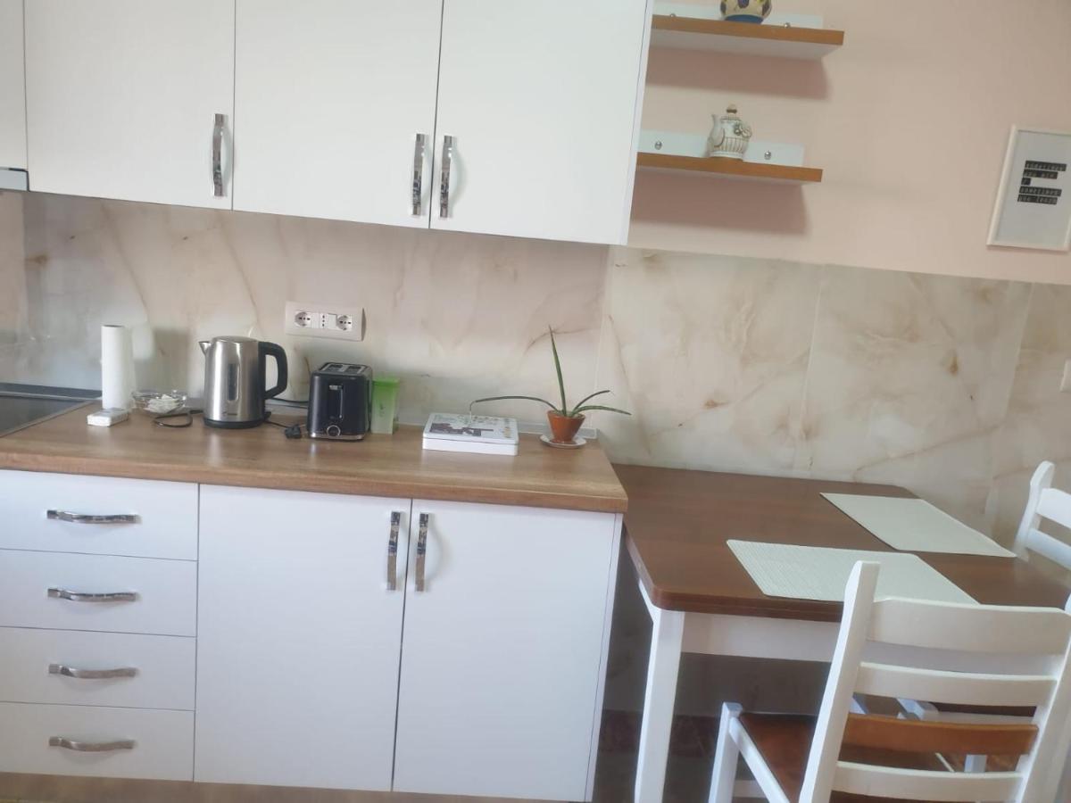 Jozi Kaiser Apartment 4 دراس المظهر الخارجي الصورة